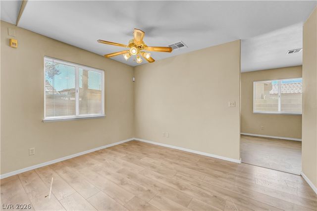 4814 Spring Falls Way, North Las Vegas, NV 89031