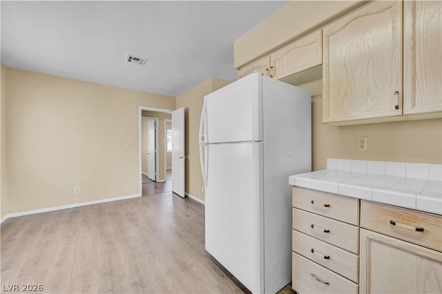 4814 Spring Falls Way, North Las Vegas, NV 89031