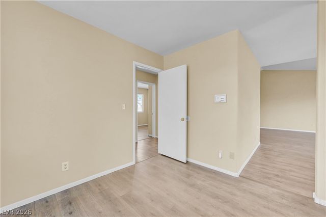 4814 Spring Falls Way, North Las Vegas, NV 89031