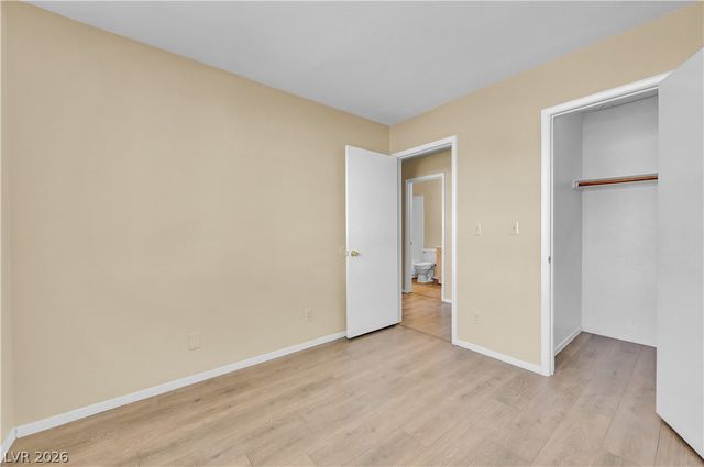 4814 Spring Falls Way, North Las Vegas, NV 89031