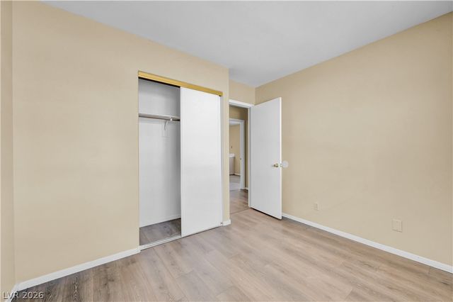 4814 Spring Falls Way, North Las Vegas, NV 89031