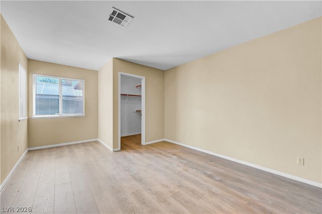 4814 Spring Falls Way, North Las Vegas, NV 89031