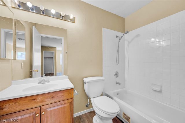 4814 Spring Falls Way, North Las Vegas, NV 89031