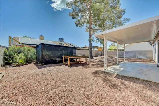 4814 Spring Falls Way, North Las Vegas, NV 89031