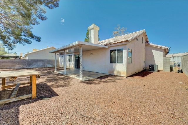 4814 Spring Falls Way, North Las Vegas, NV 89031
