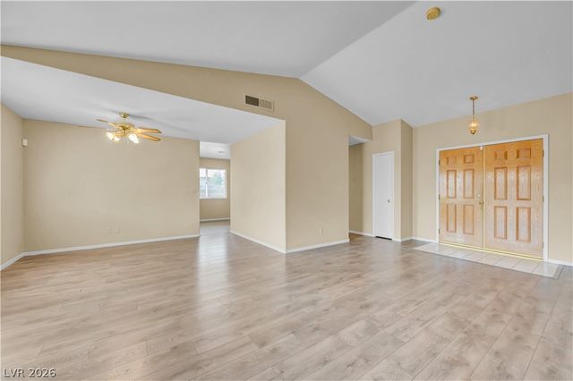 4814 Spring Falls Way, North Las Vegas, NV 89031