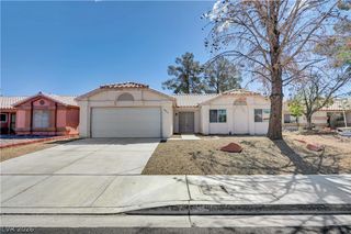 4814 Spring Falls Way, North Las Vegas, NV 89031