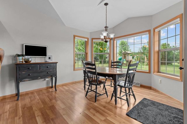 N1779 SWANEE CIRCLE, Greenville, WI 54942