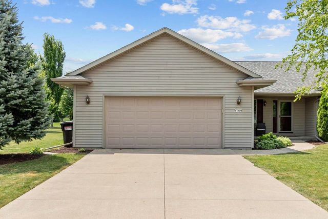 N1779 SWANEE CIRCLE, Greenville, WI 54942