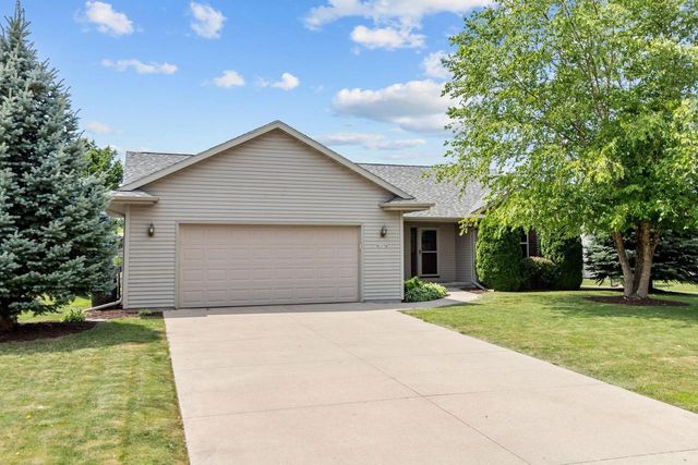 N1779 SWANEE CIRCLE, Greenville, WI 54942