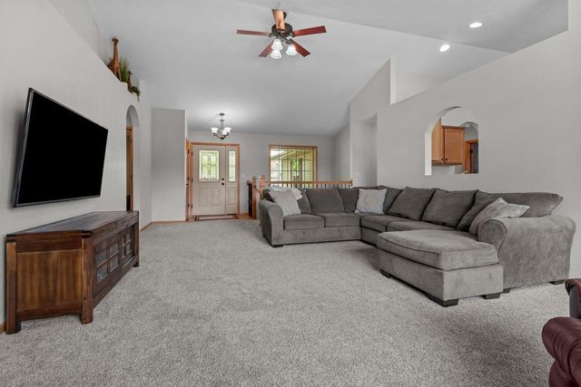 N1779 SWANEE CIRCLE, Greenville, WI 54942