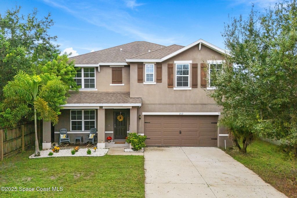 262 Alamere Drive SW, Palm Bay, FL 32908
