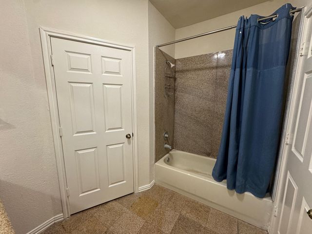 9400 Bellaire Boulevard 110, Houston, TX 77036