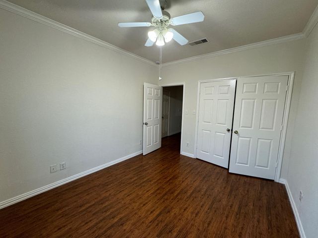 9400 Bellaire Boulevard 110, Houston, TX 77036