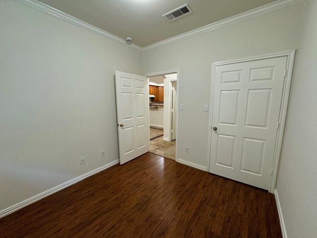 9400 Bellaire Boulevard 110, Houston, TX 77036