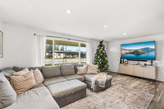 775 Garfield Street, Medford, OR 97501