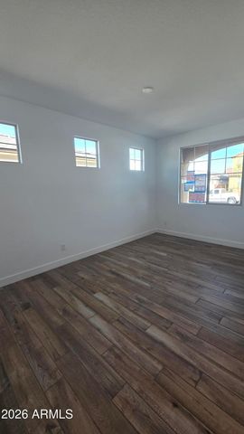 8823 W Pasadena Avenue, Glendale, AZ 85305