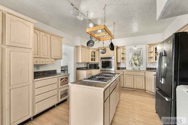 195 Lansing, Blackfoot, ID 83221