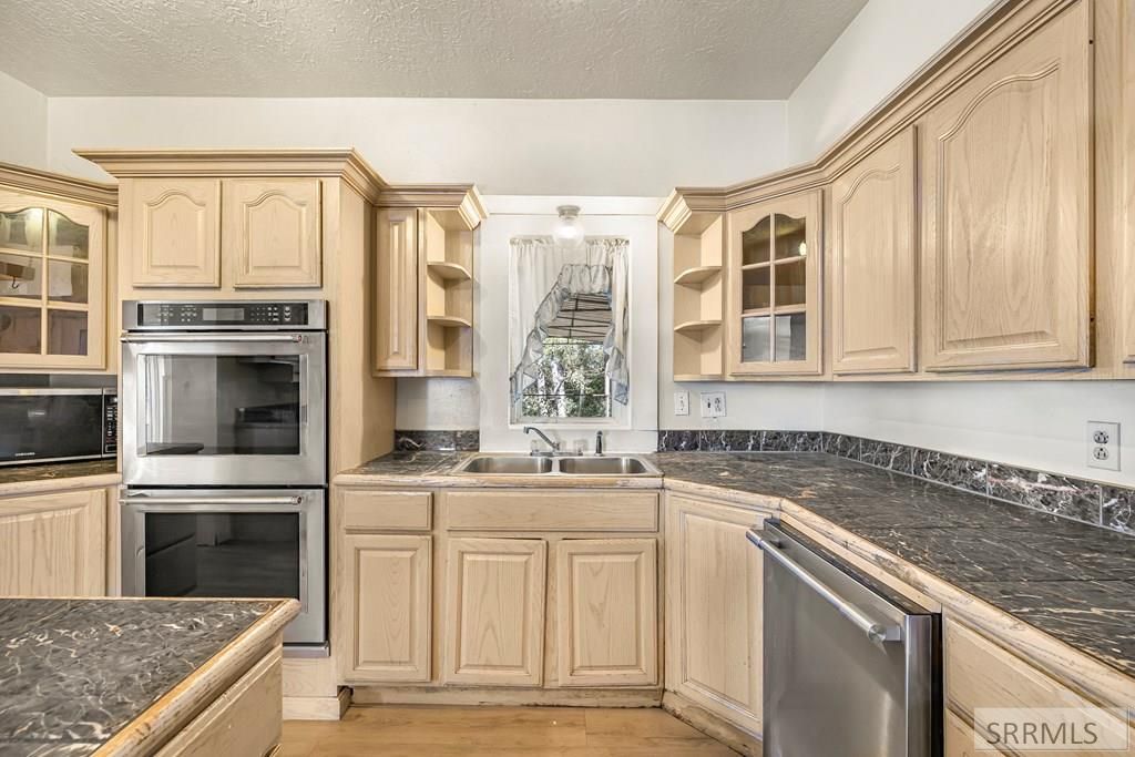 Image 7 of property listing at 195 Lansing, Blackfoot, ID 83221