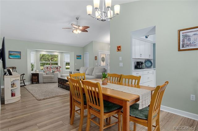807 W National Street, Hernando, FL 34442
