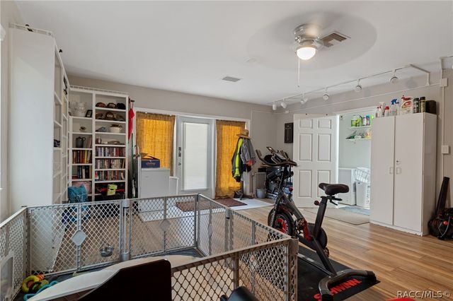 807 W National Street, Hernando, FL 34442