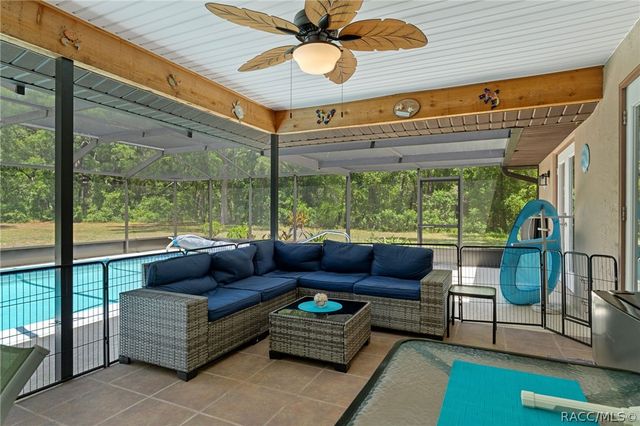 807 W National Street, Hernando, FL 34442