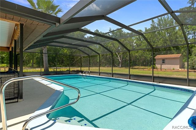 807 W National Street, Hernando, FL 34442