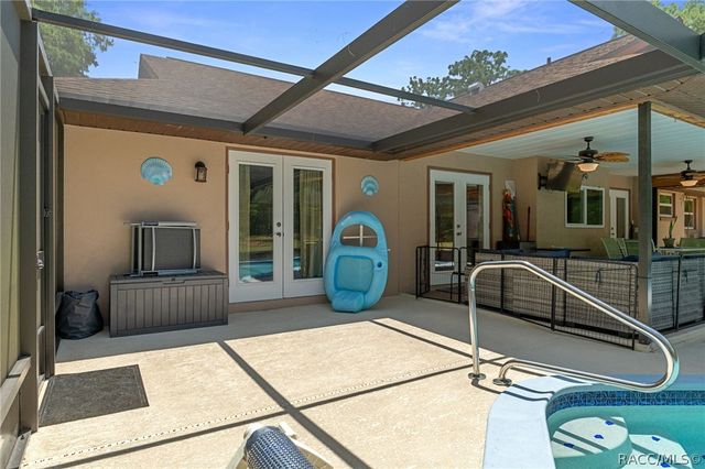 807 W National Street, Hernando, FL 34442