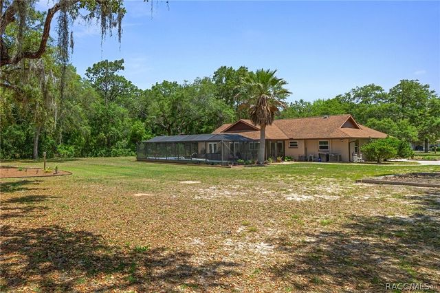 807 W National Street, Hernando, FL 34442