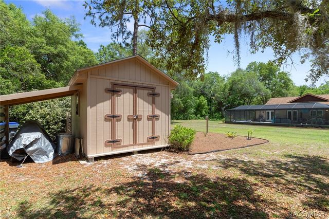 807 W National Street, Hernando, FL 34442
