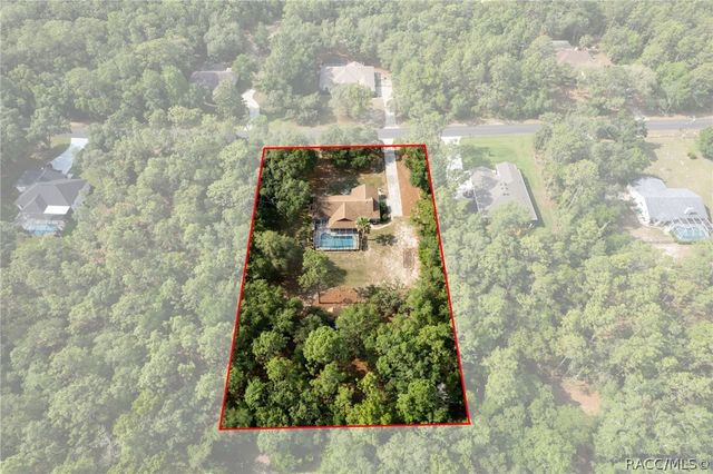 807 W National Street, Hernando, FL 34442