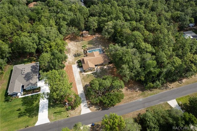 807 W National Street, Hernando, FL 34442