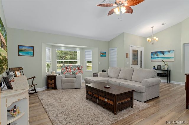 807 W National Street, Hernando, FL 34442
