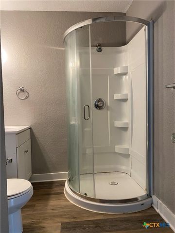 121 E 15th Street, Shiner, TX 77984