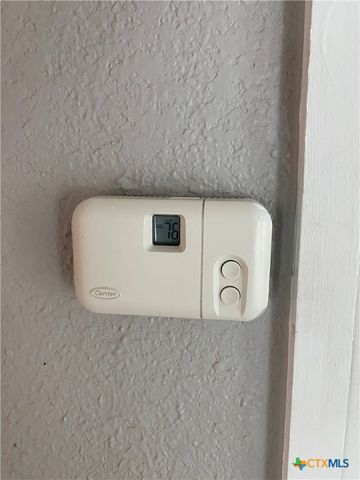 121 E 15th Street, Shiner, TX 77984