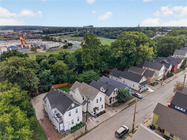 753 Brayton Avenue, Cleveland, OH 44113