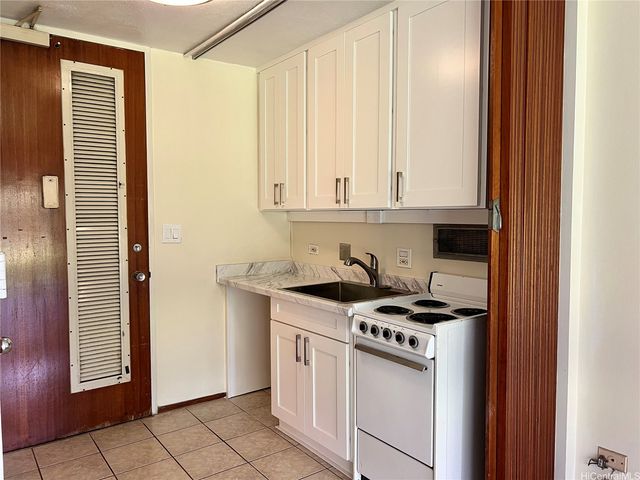 1511 Nuuanu Avenue 133, Honolulu, HI 96817