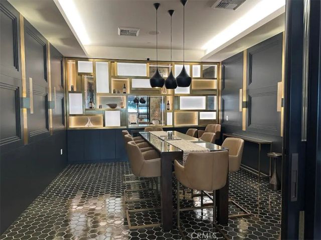 400 S Broadway 2710, Los Angeles, CA 90013