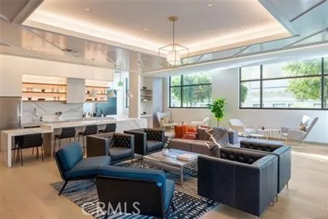 400 S Broadway 2710, Los Angeles, CA 90013