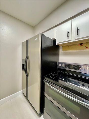 9009 Gaylord Street, Houston, TX 77024