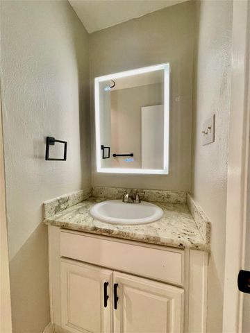 9009 Gaylord Street, Houston, TX 77024