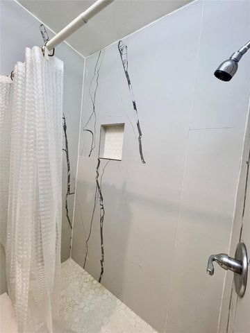 9009 Gaylord Street, Houston, TX 77024