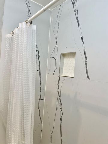 9009 Gaylord Street, Houston, TX 77024