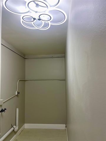 9009 Gaylord Street, Houston, TX 77024