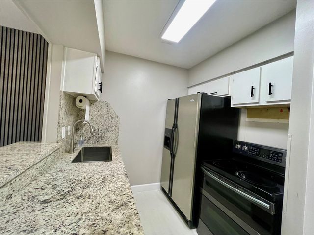 9009 Gaylord Street, Houston, TX 77024