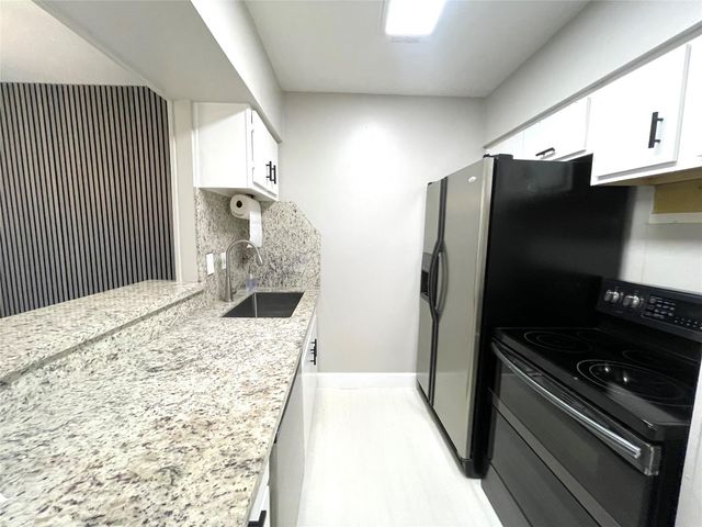 9009 Gaylord Street, Houston, TX 77024