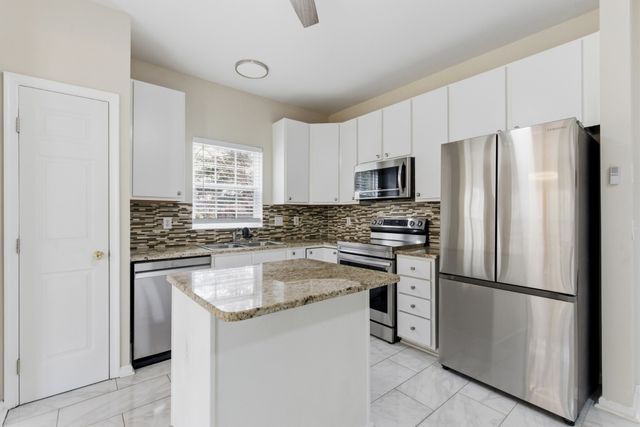 658 Huffine Manor Cir, Franklin, TN 37067