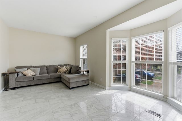 658 Huffine Manor Cir, Franklin, TN 37067