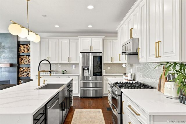 17439 W 94th Drive, Arvada, CO 80007