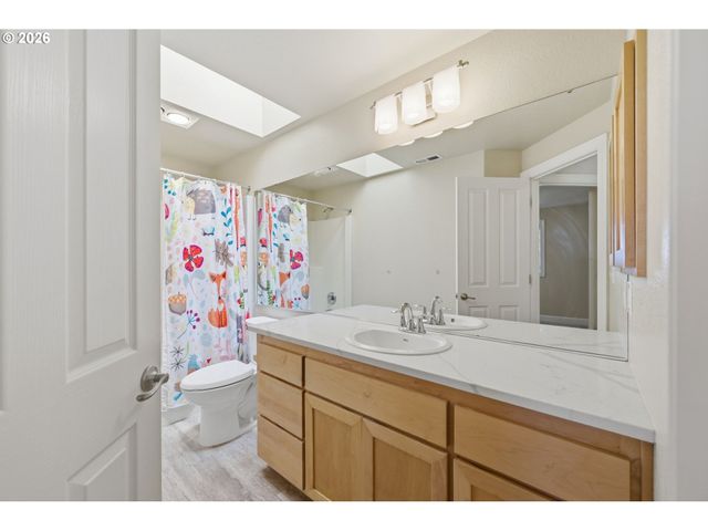 3335 BENTLEY Ave, Eugene, OR 97405